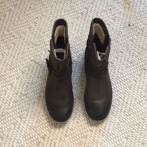 UGG Brown Leather Ankle Boots
